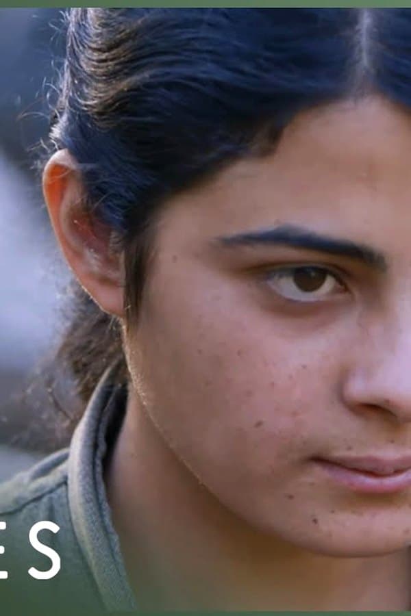 The Kurdish Female Guerrillas Fighting ISIS (Warzone Documentary)