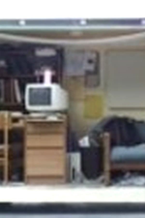live dorm room burn — Kino 2001